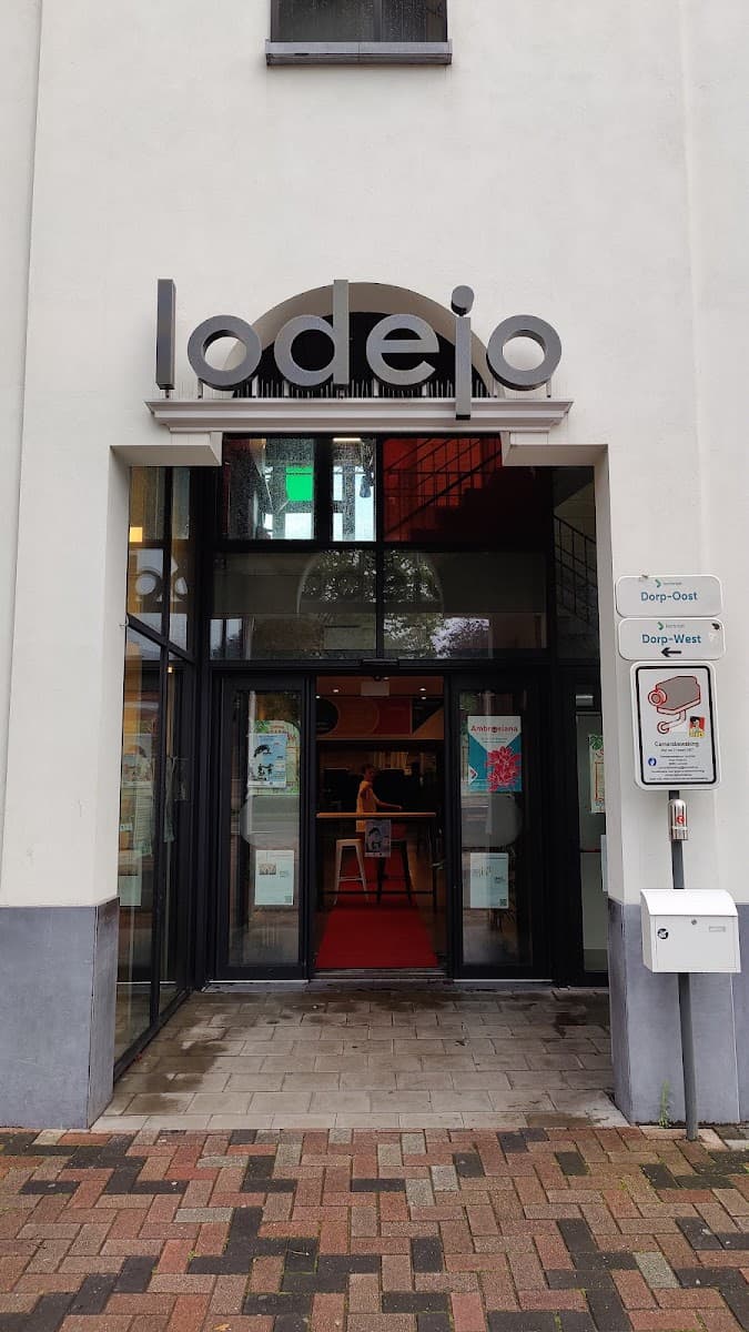 Zaal Lodejo