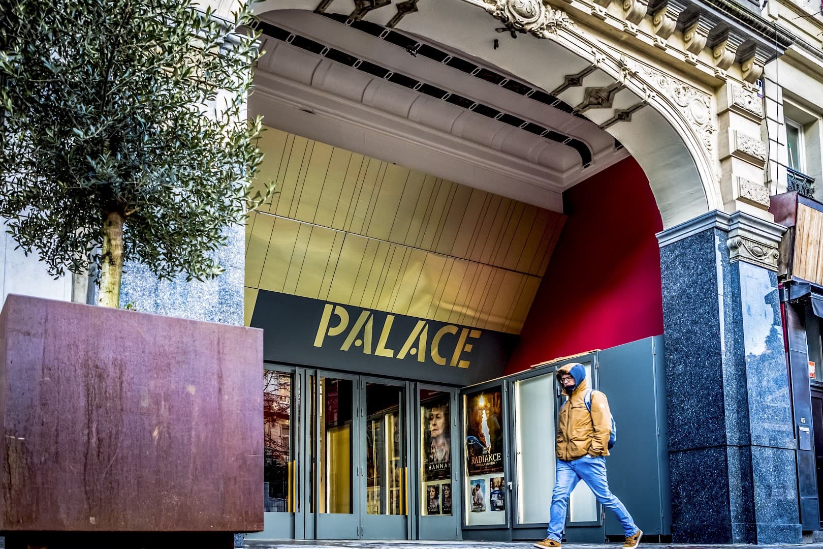 Cinéma Palace backdrop