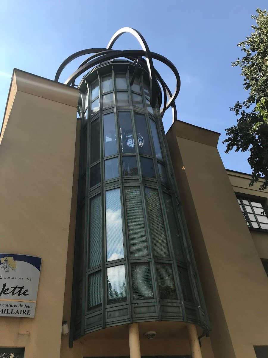 Centre Armillaire / CC van Jette