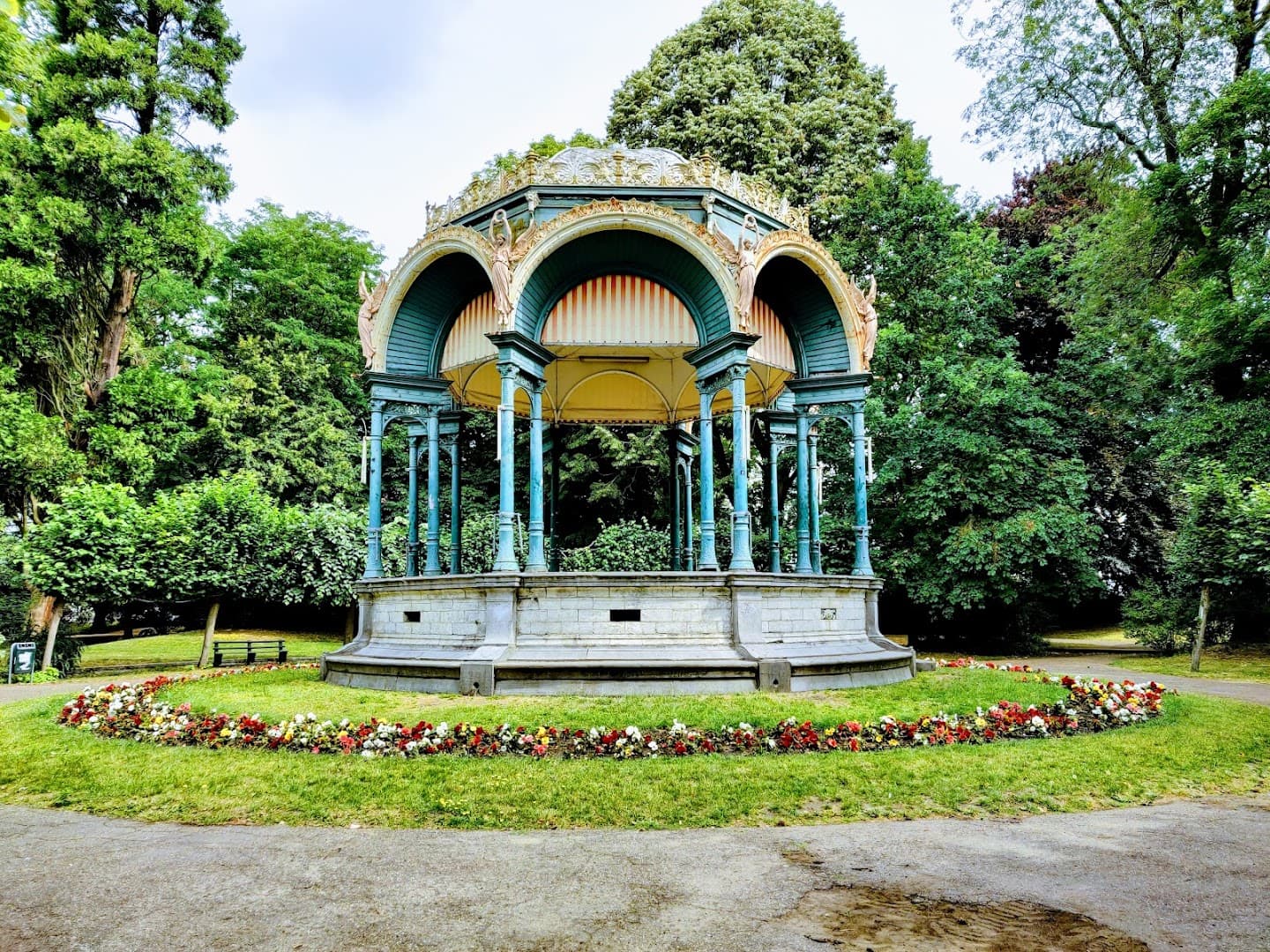 Eugène Felixdreef, Citadelpark backdrop