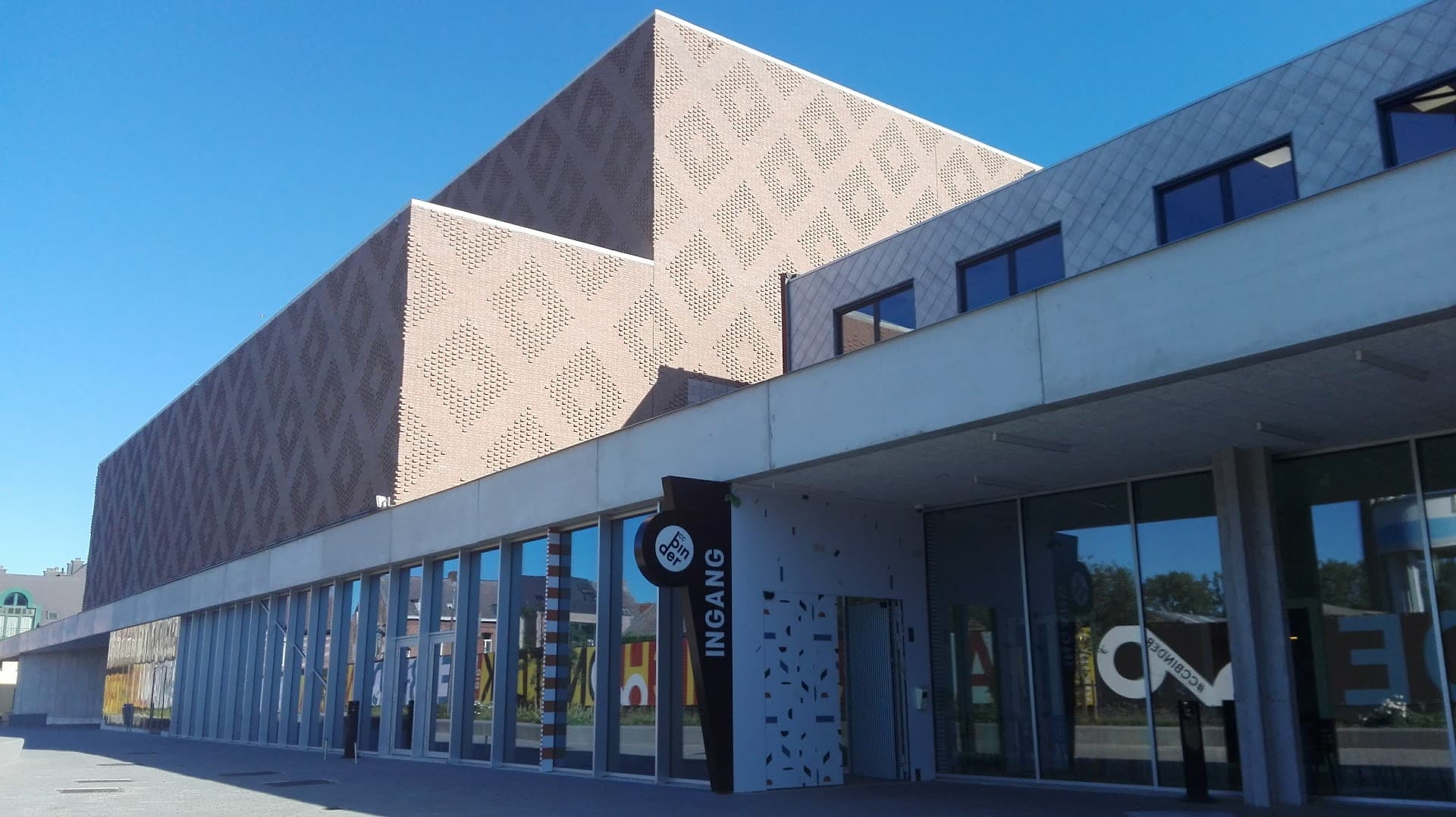 cc Binder - theaterzaal Kollebloem backdrop