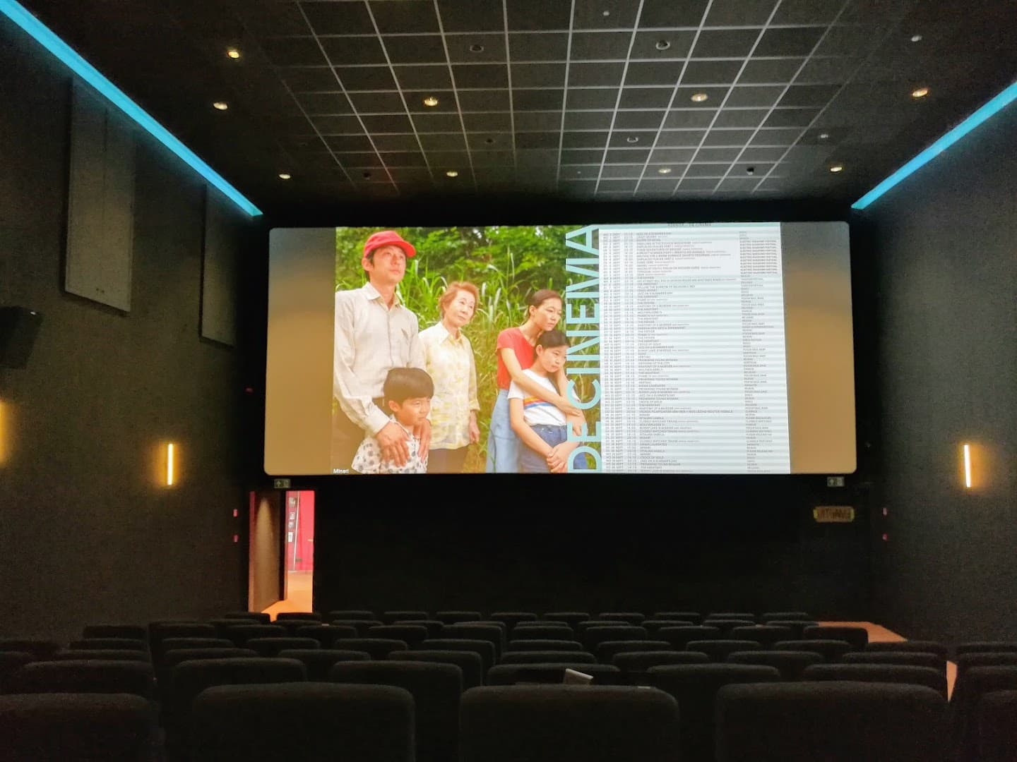 De Cinema backdrop