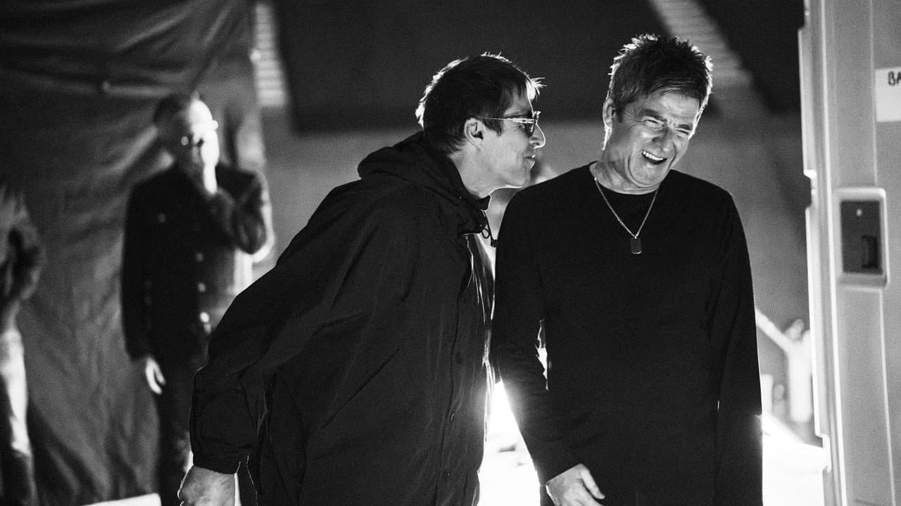 Oasis: Don't Look Back in Anger backdrop