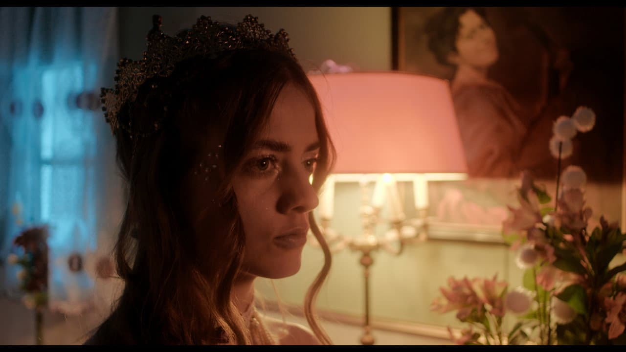 Enterre ma vie de jeune fille: A Raw Drama That Buries Expectations