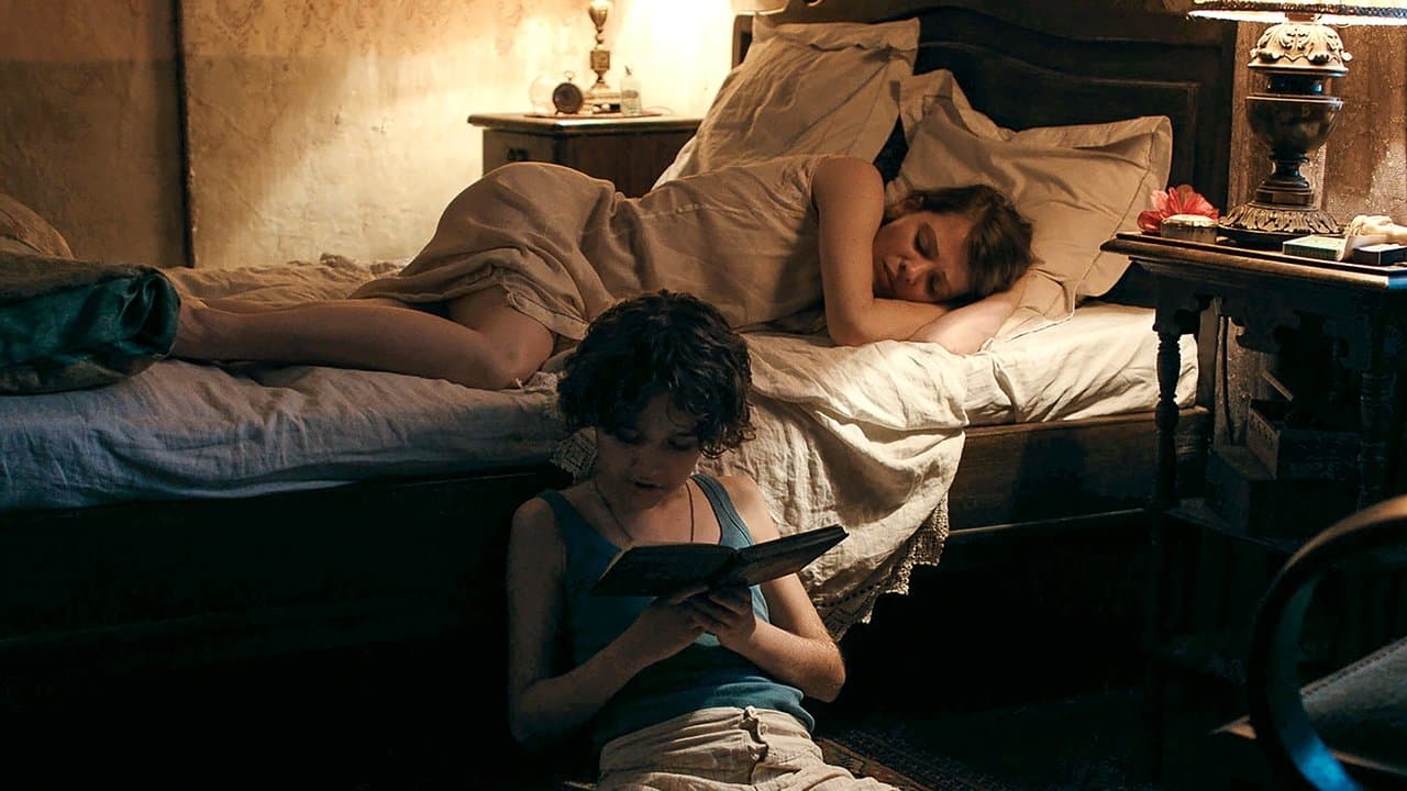 Mariana's Room backdrop