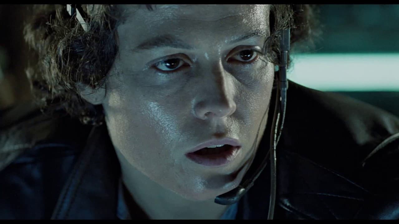 Aliens trailer thumbnail