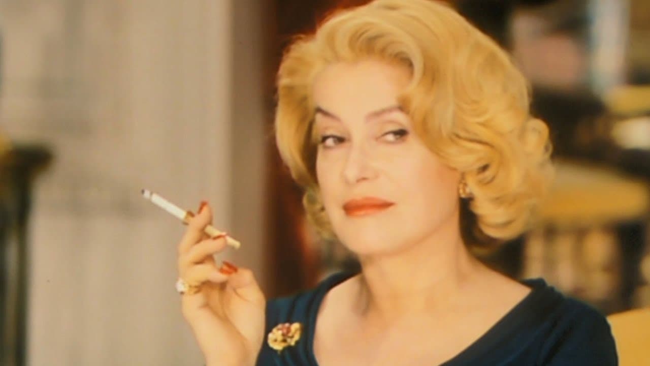 8 Women trailer thumbnail