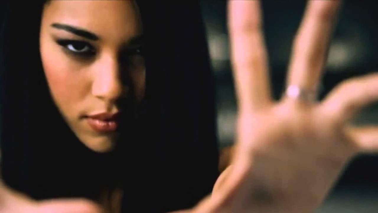 Aaliyah: The Princess of R&B trailer thumbnail