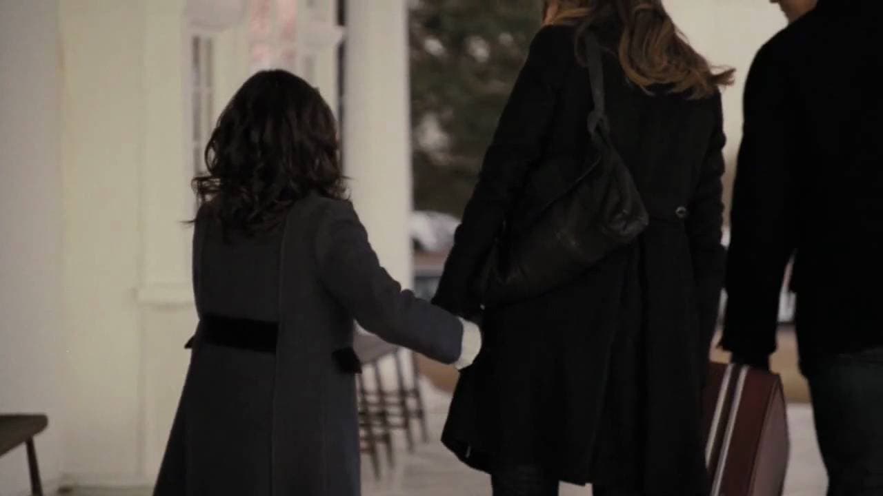 Orphan trailer thumbnail