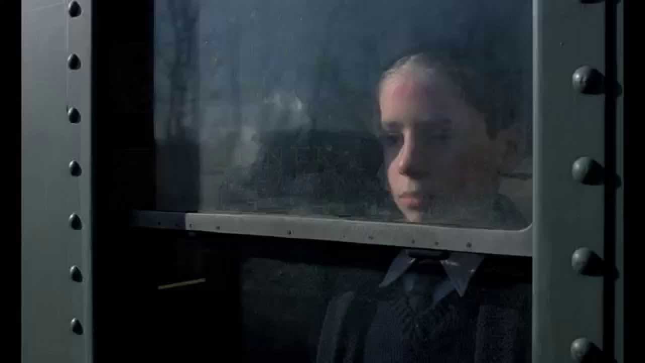 Au Revoir les Enfants trailer thumbnail